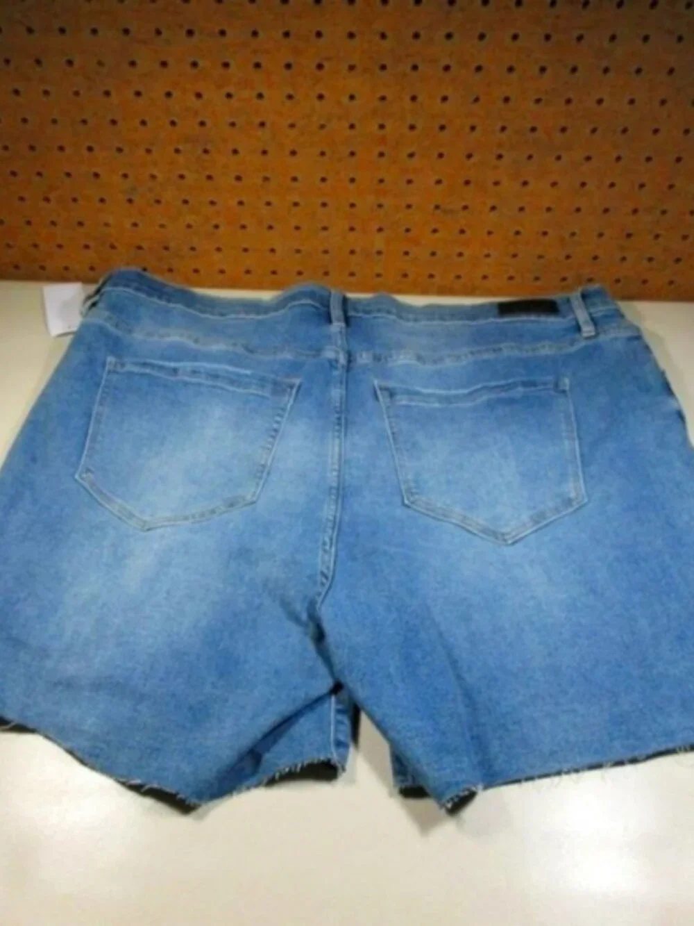 Nicole Miller womens medium Soho high raw hem stretch jean shorts 20 NWT